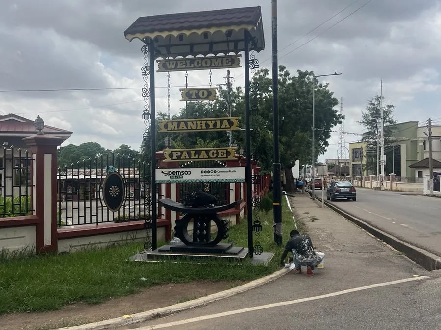 Kumasi palace area sign